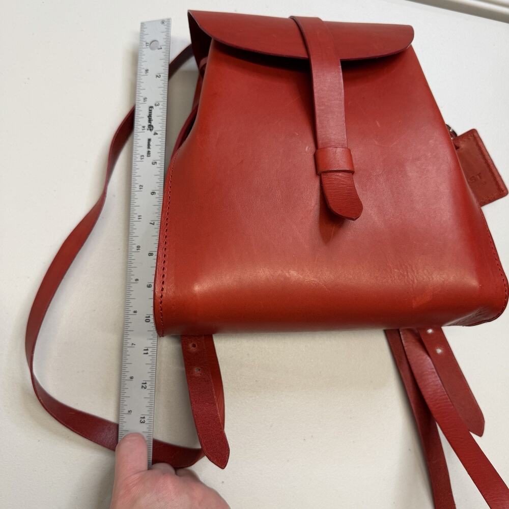 The Dust Company Sole Aged Leather Small Backpack Red Adjustable Italy MSRP 368$ - Picture 8 of 9